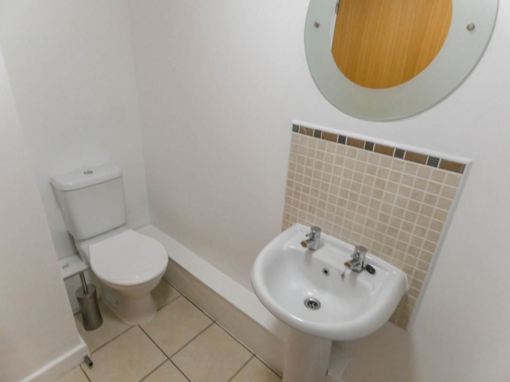 Property image 6 of 15