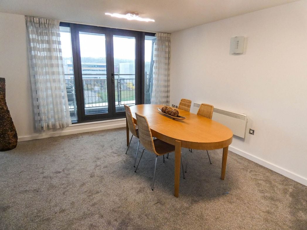 Property image 4 of 15