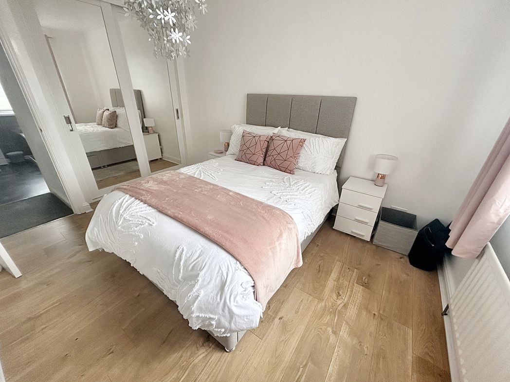 Property image 16 of 25