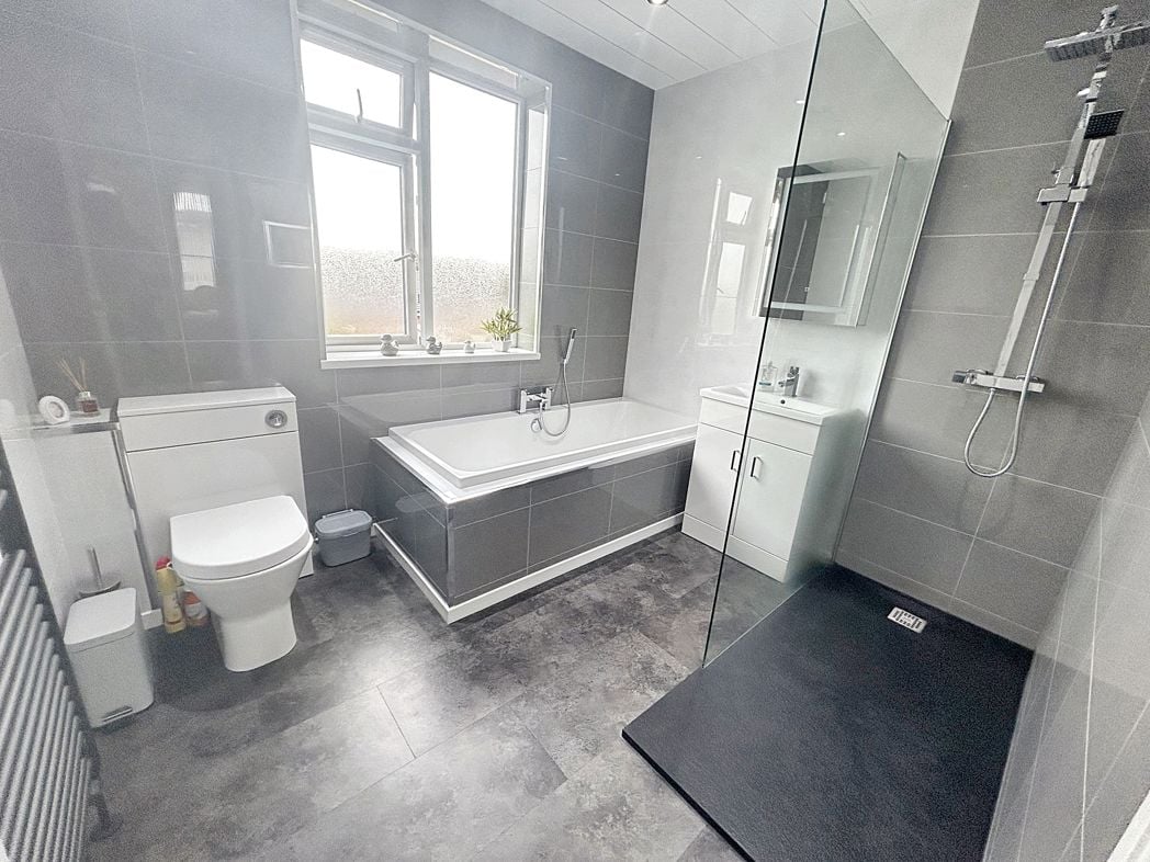 Property image 18 of 25