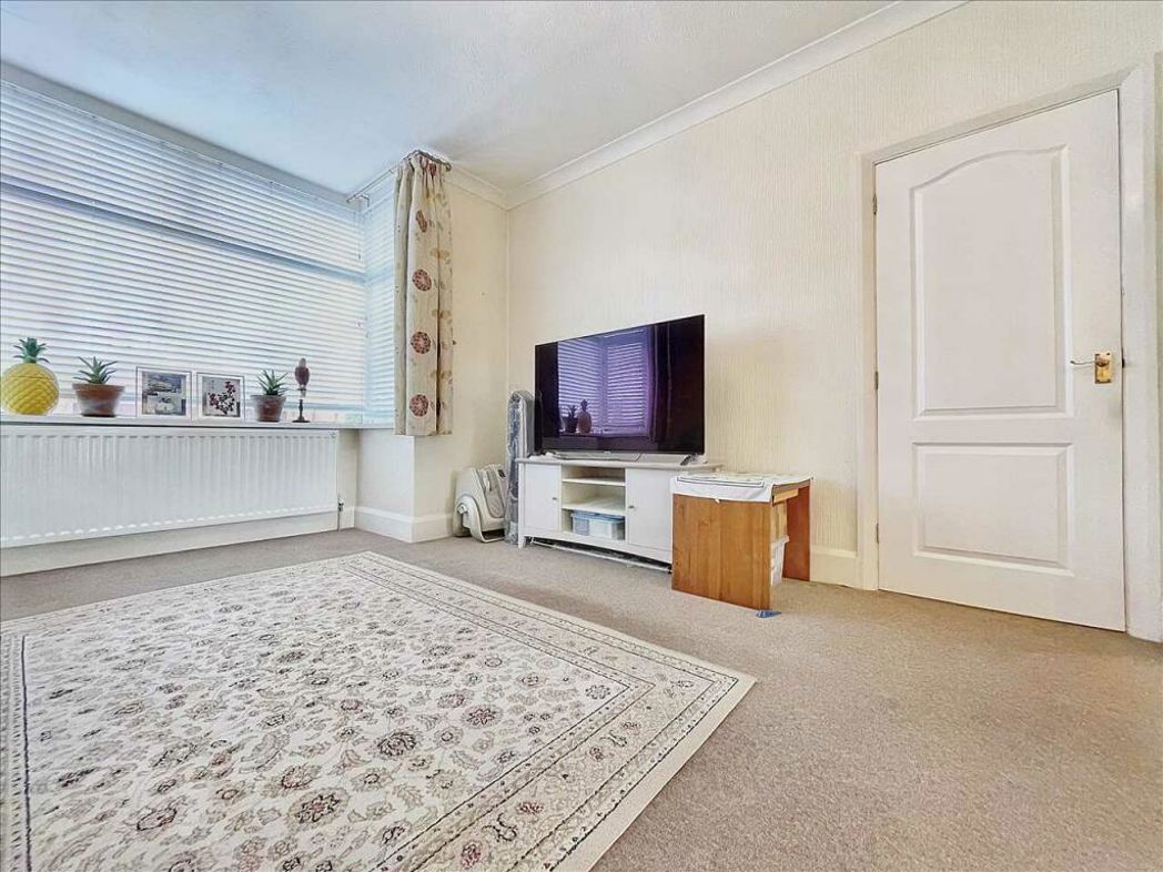 Property image 4 of 25