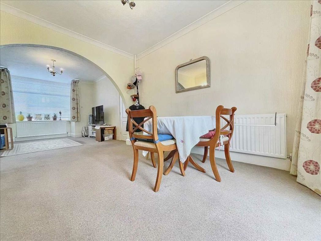 Property image 7 of 25