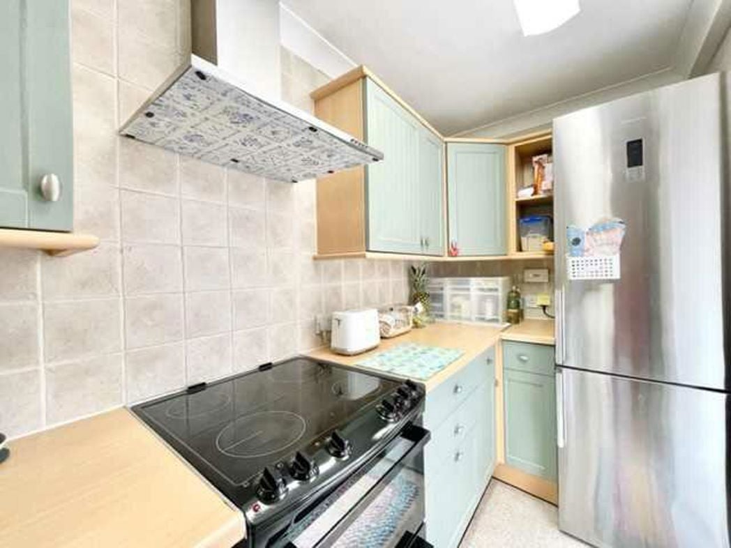Property image 13 of 25