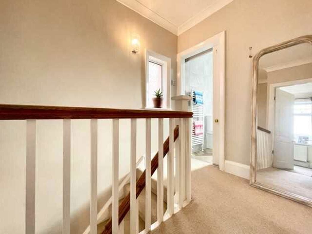 Property image 17 of 25
