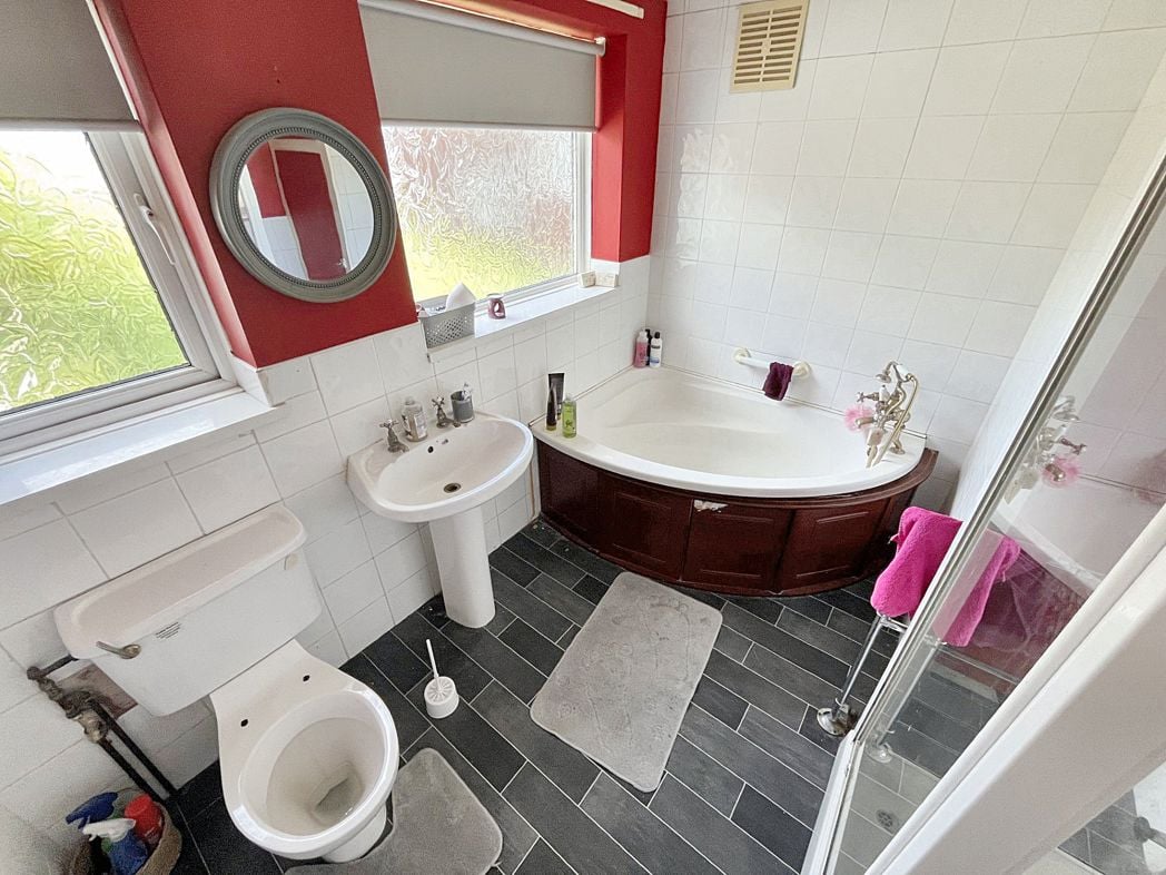 Property image 8 of 10