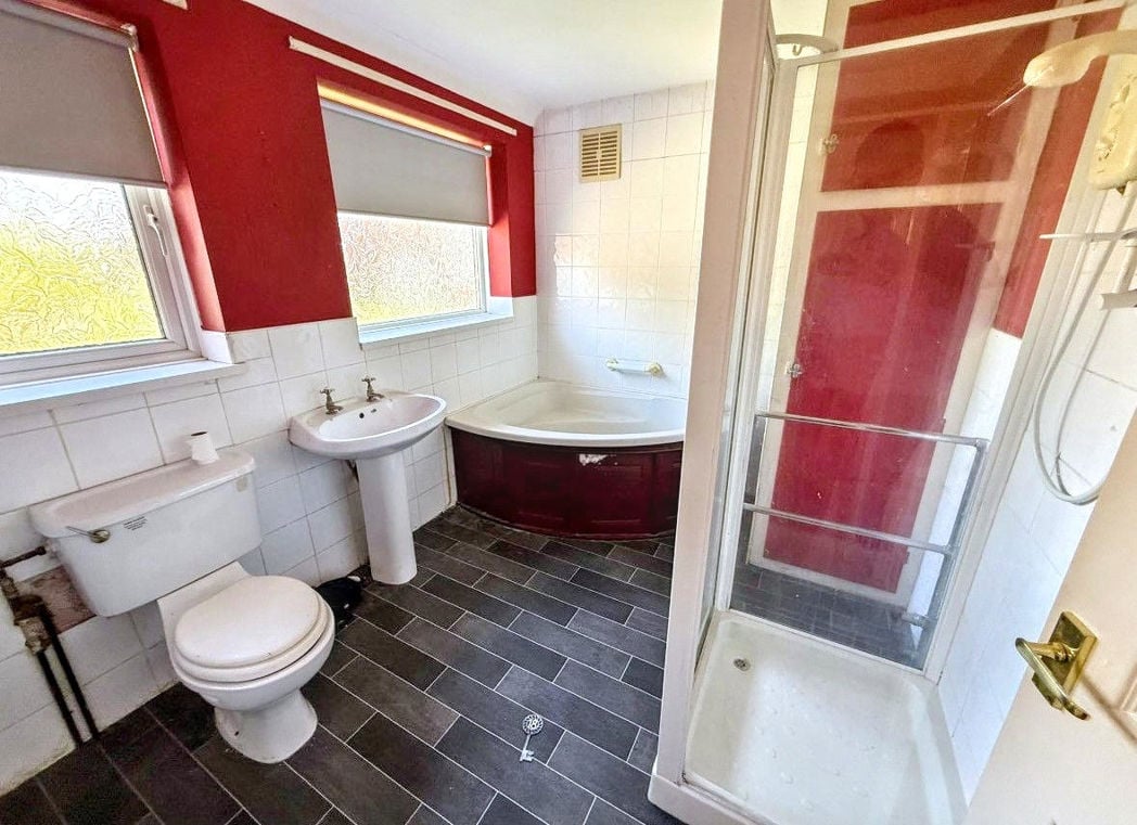Property image 12 of 13