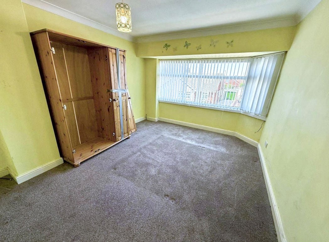 Property image 8 of 13