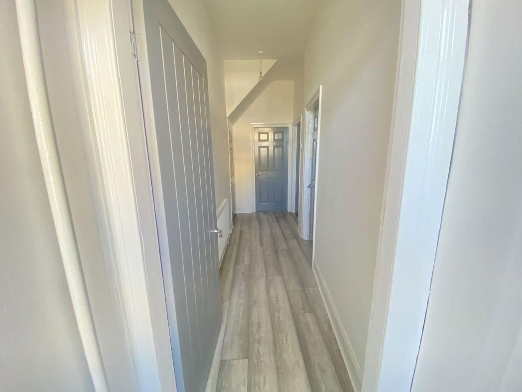 Property image 4 of 8