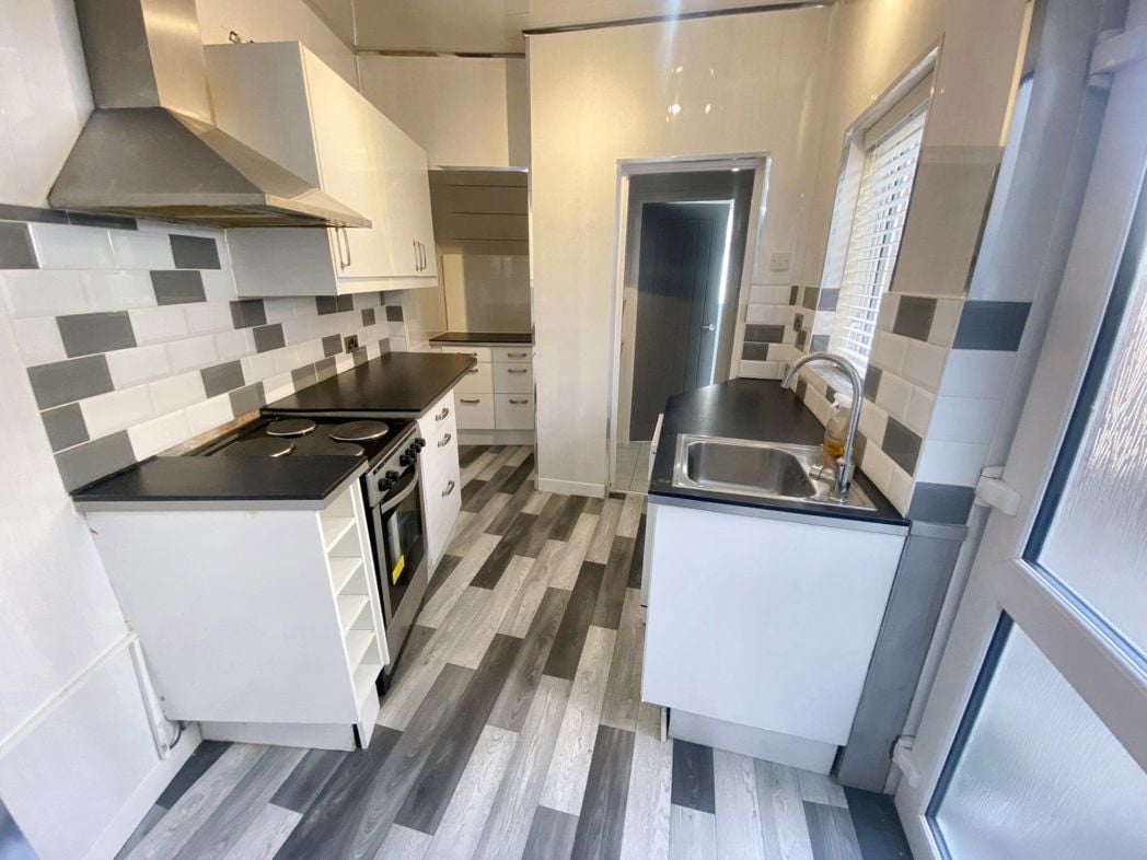 Property image 3 of 8