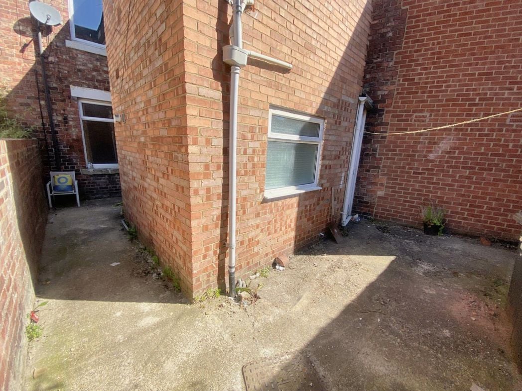 Property image 8 of 8