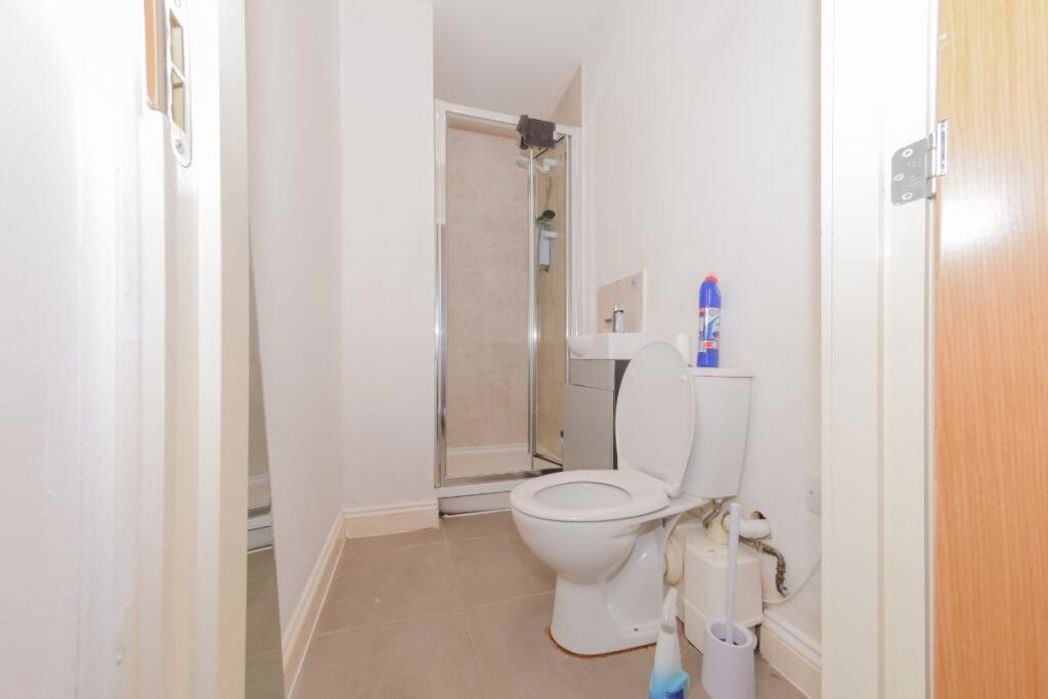 Property image 6 of 6