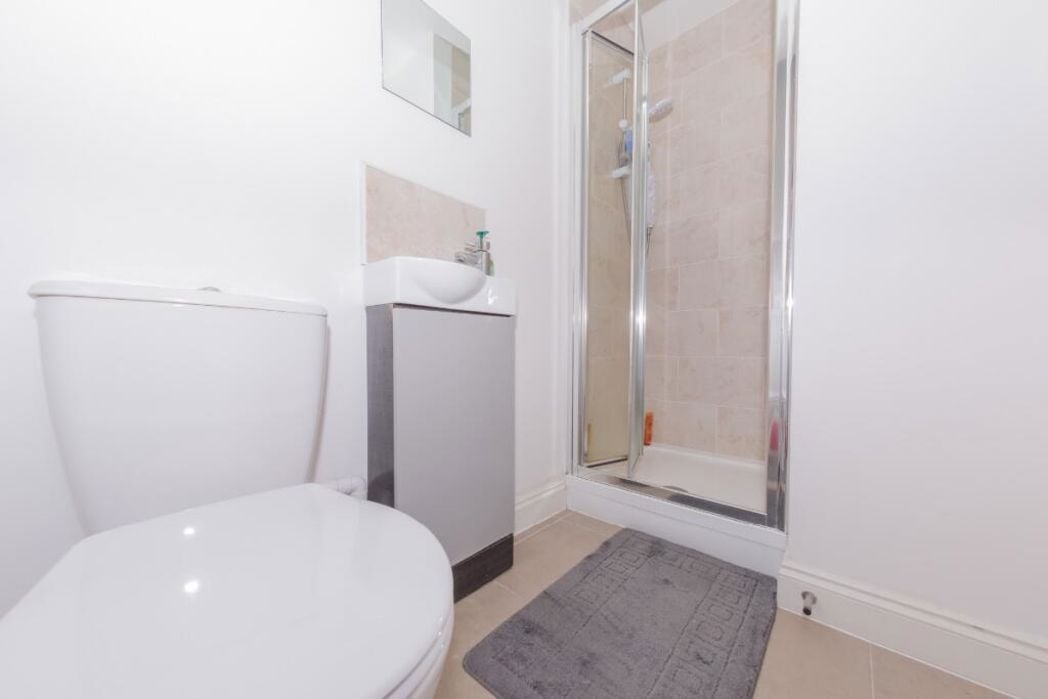 Property image 5 of 6