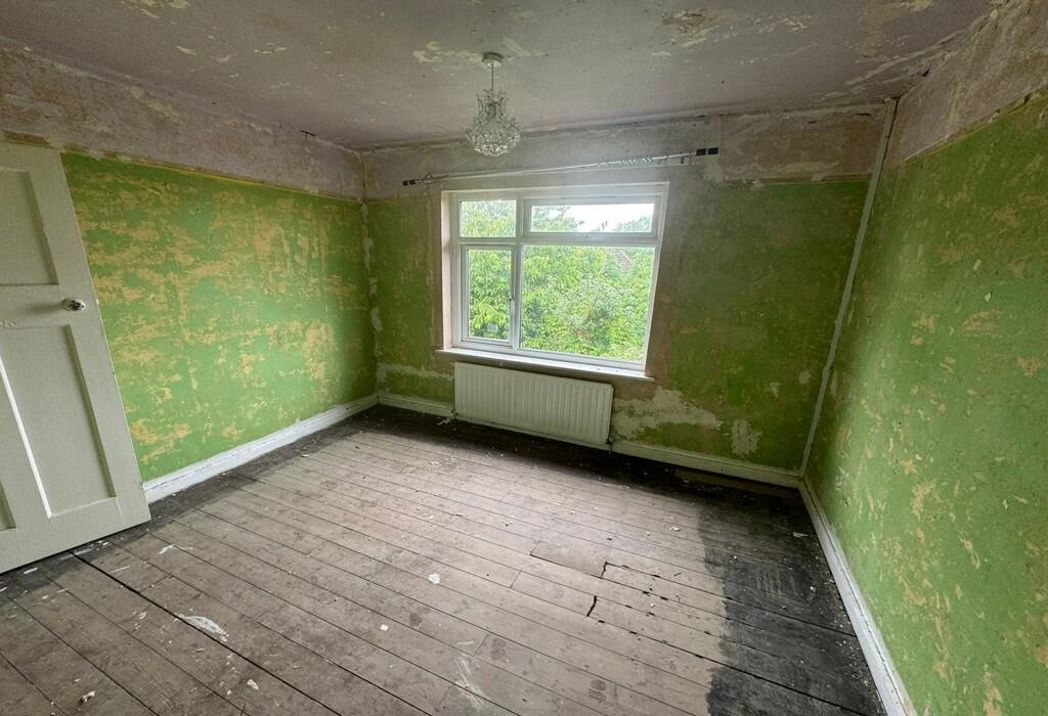 Property image 8 of 13