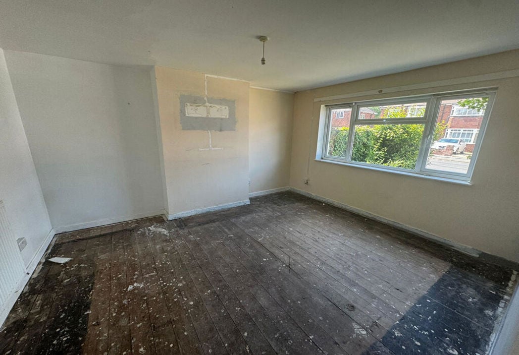 Property image 8 of 13