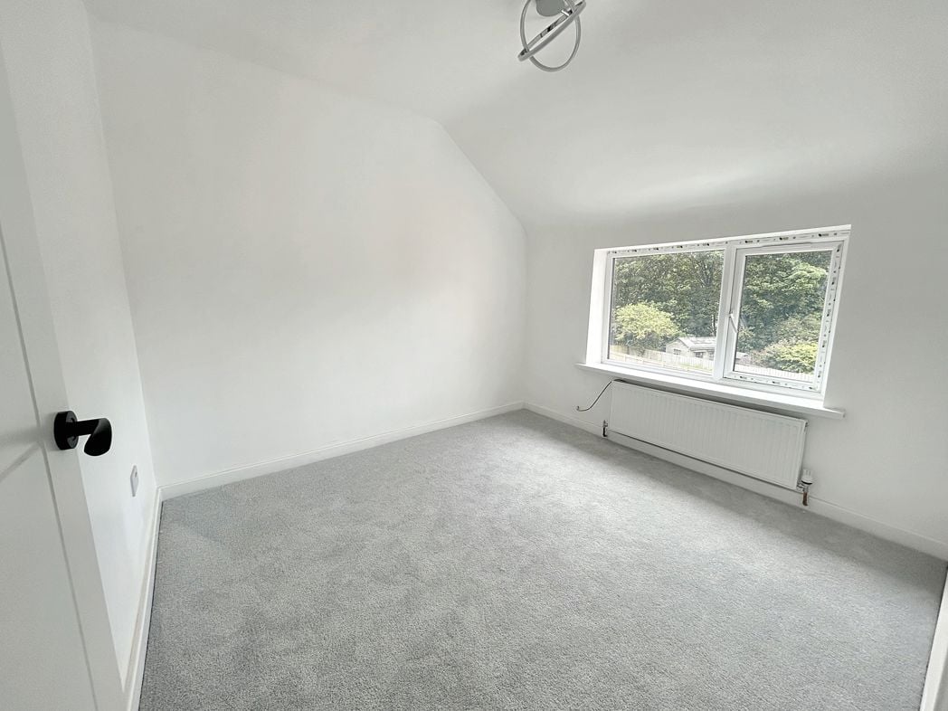 Property image 8 of 17