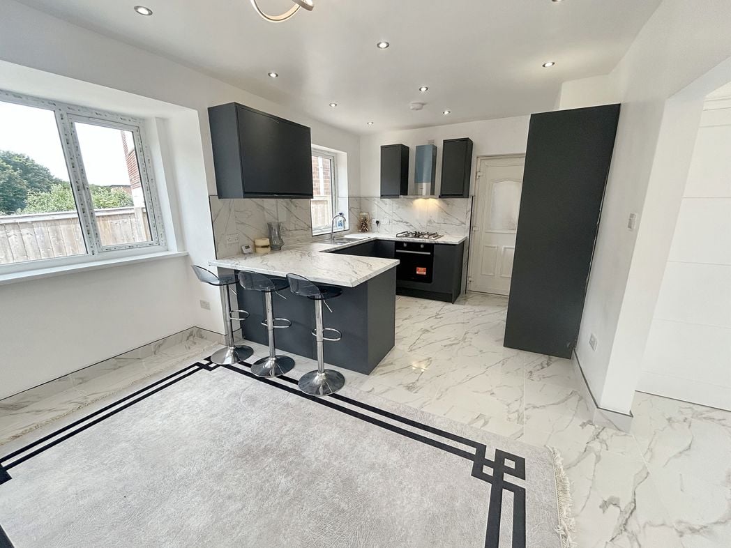 Property image 2 of 17