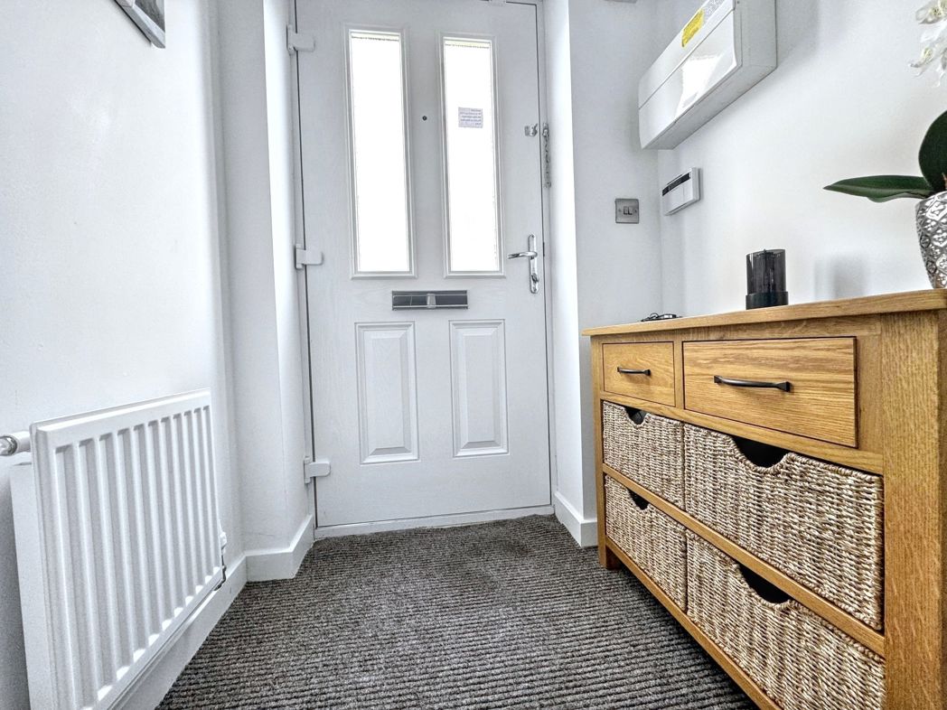 Property image 4 of 27