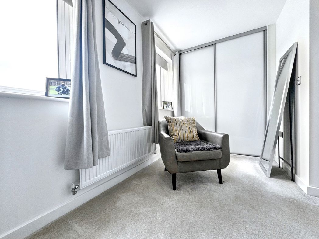 Property image 16 of 27