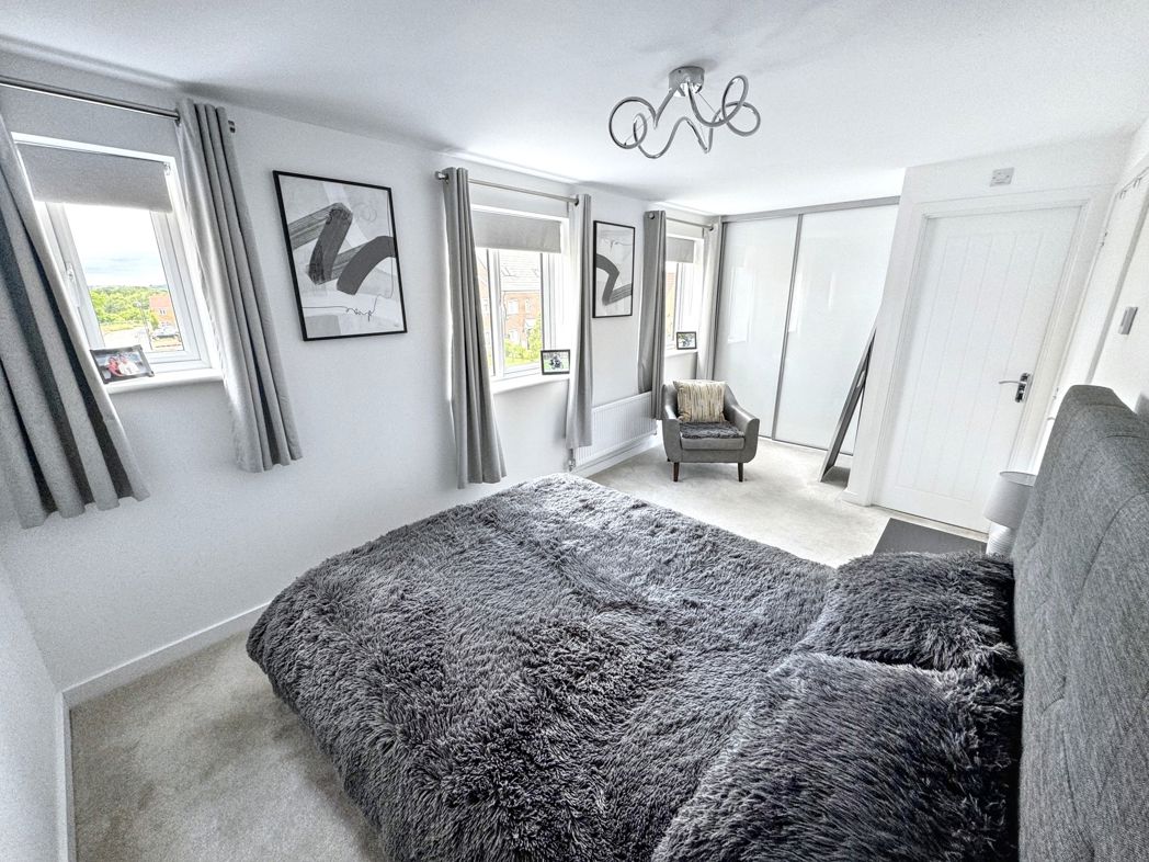 Property image 15 of 27