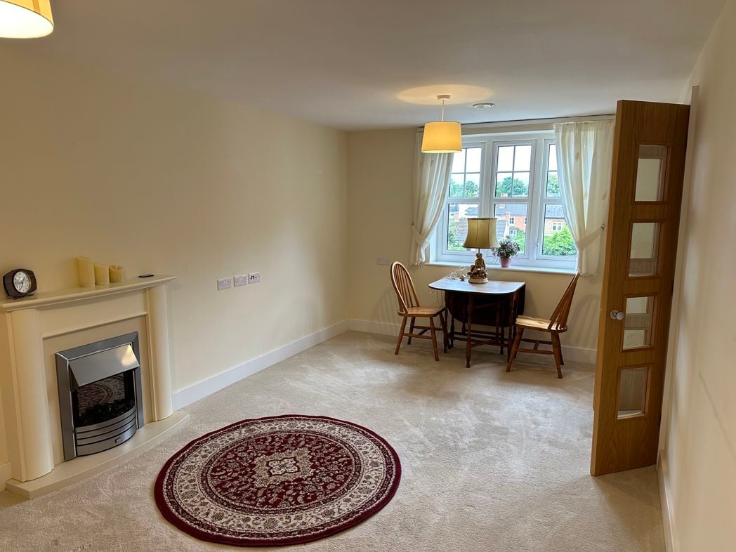 Property image 3 of 18