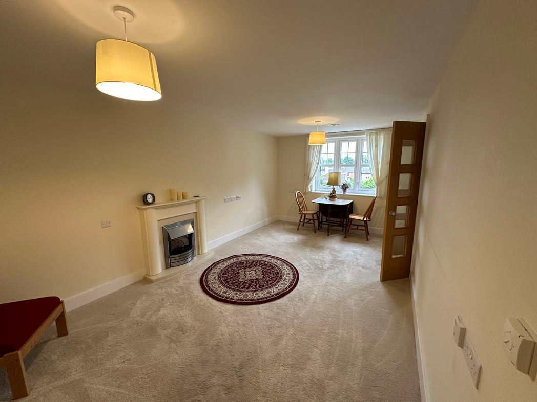 Property image 4 of 18