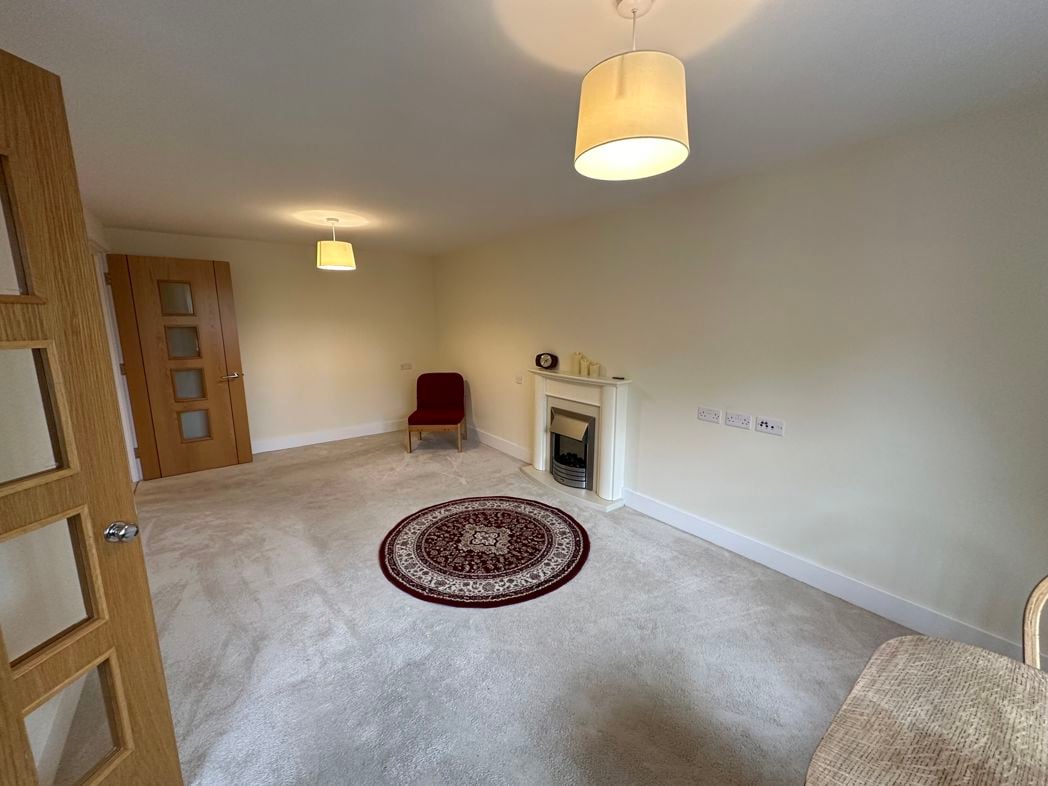 Property image 5 of 18