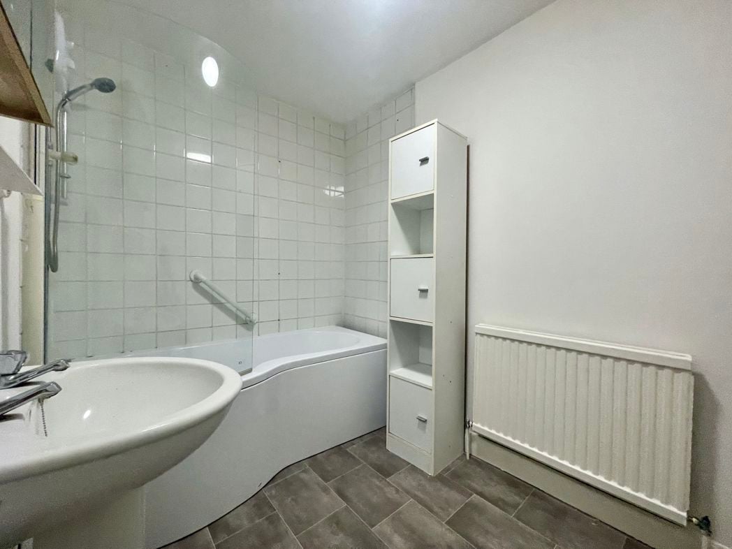 Property image 14 of 16