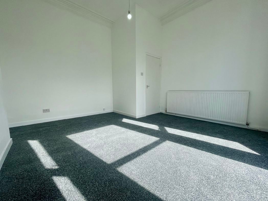 Property image 4 of 16
