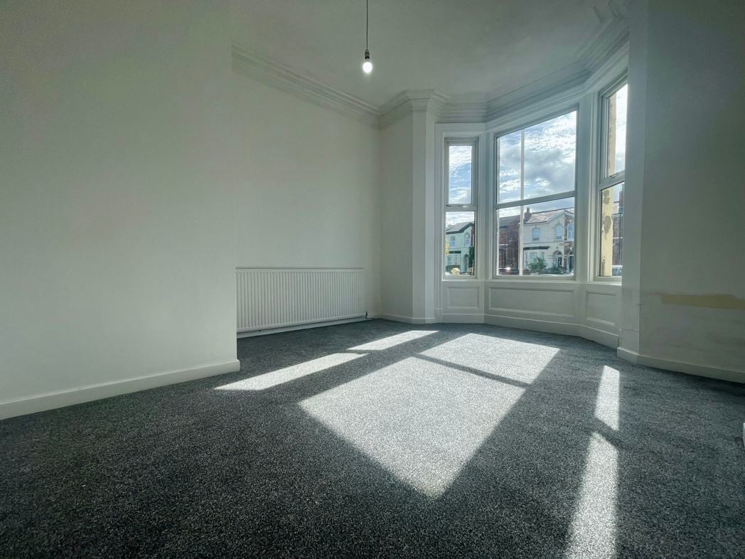 Property image 2 of 16