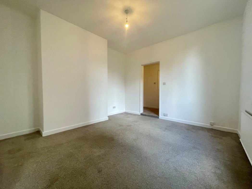 Property image 9 of 16