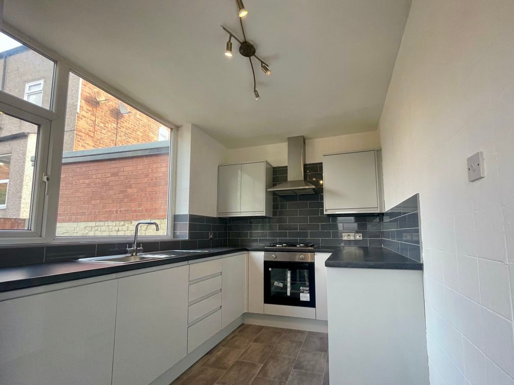 Property image 3 of 16