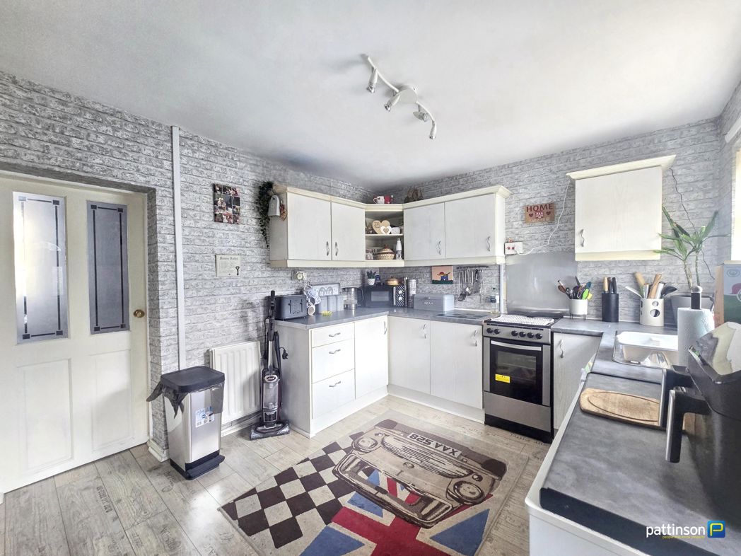 Property image 2 of 16