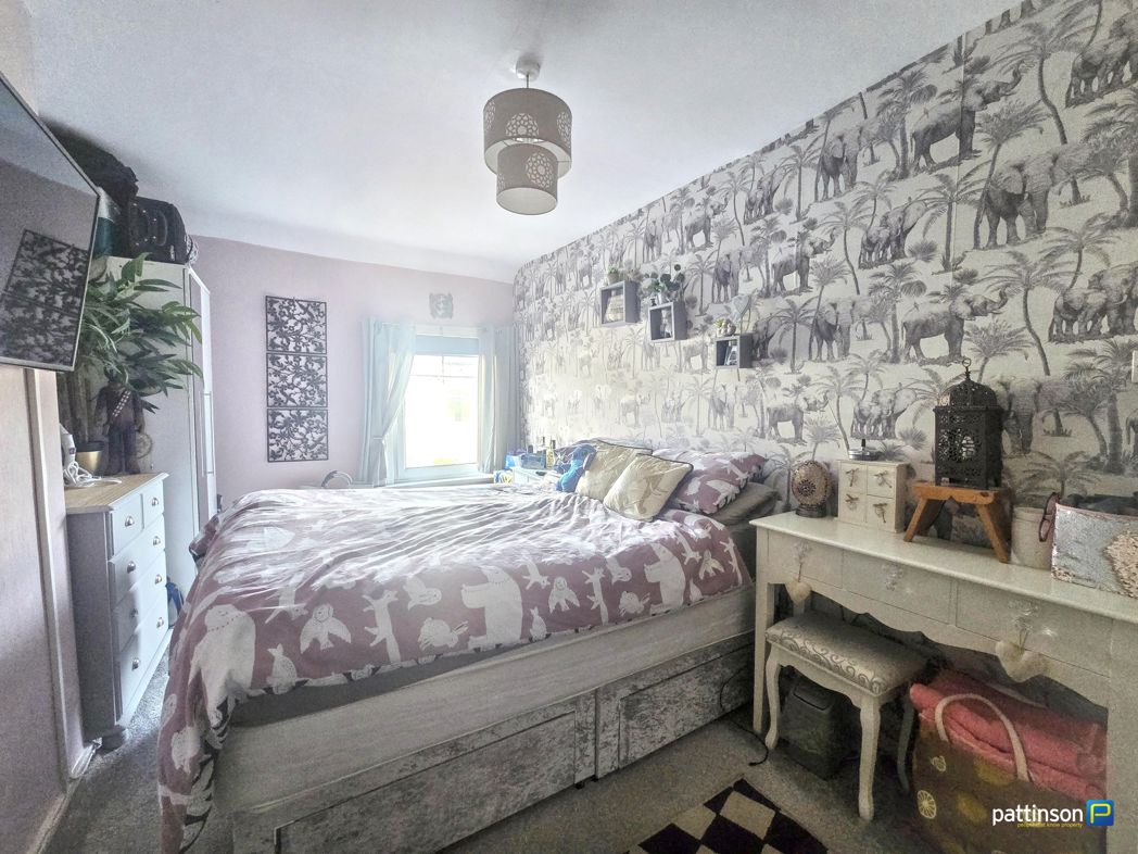Property image 12 of 16