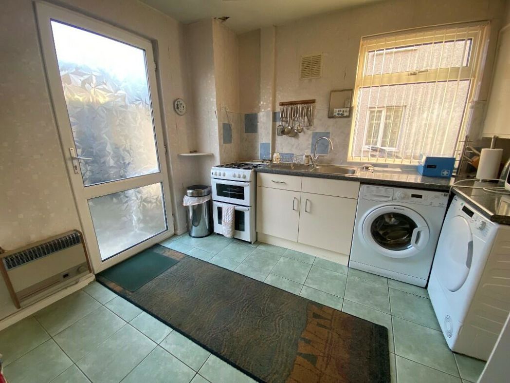 Property image 8 of 24