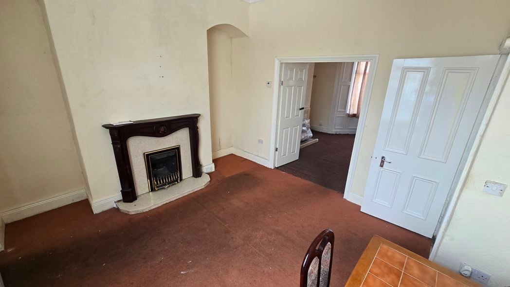 Property image 6 of 14