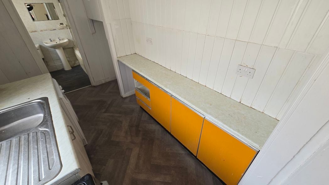 Property image 4 of 14