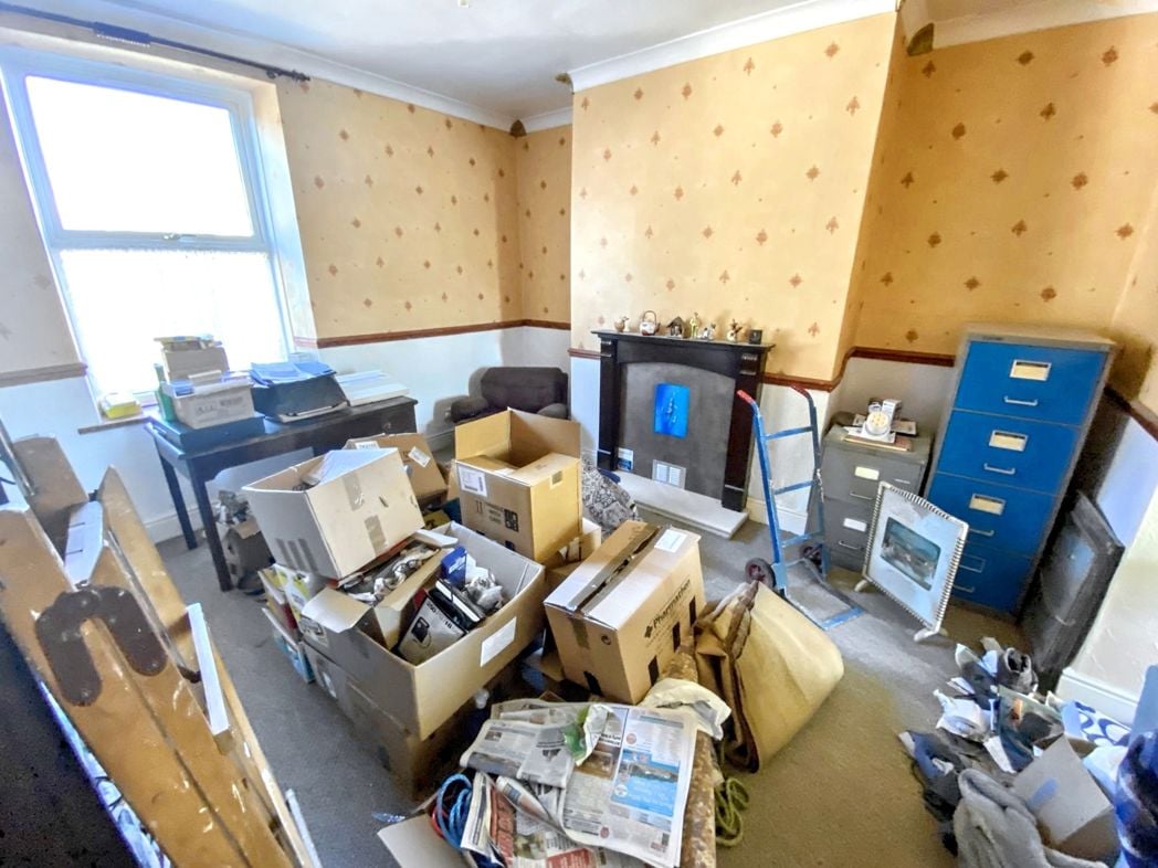 Property image 2 of 11