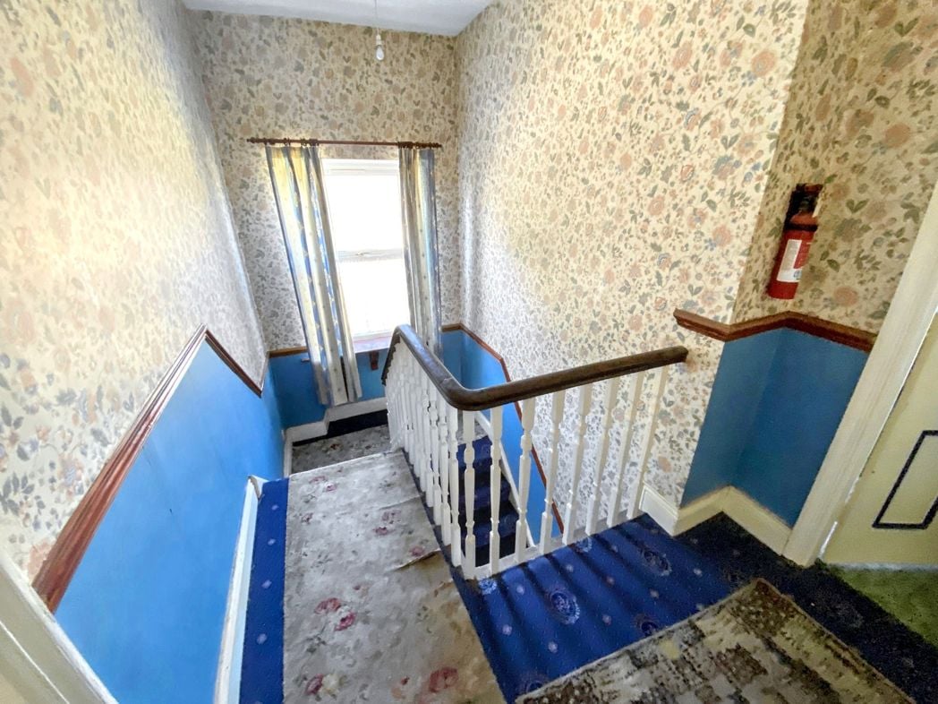 Property image 5 of 11