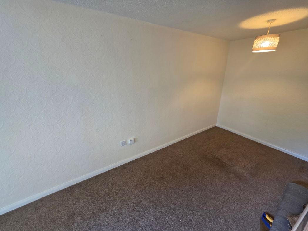 Property image 10 of 17