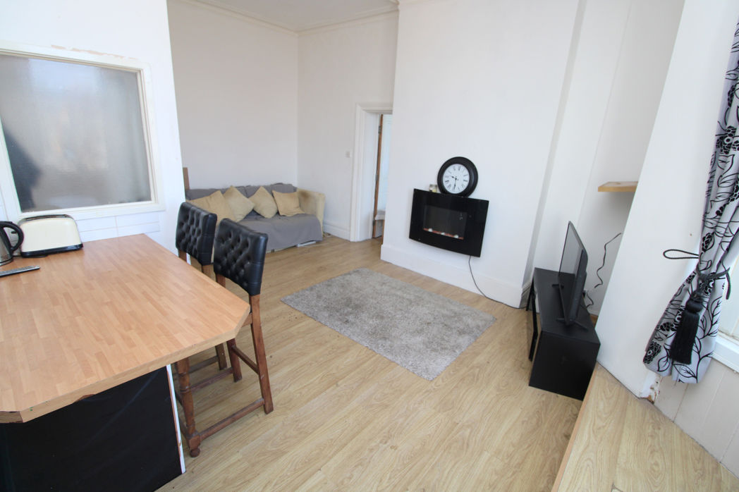 Property image 6 of 9