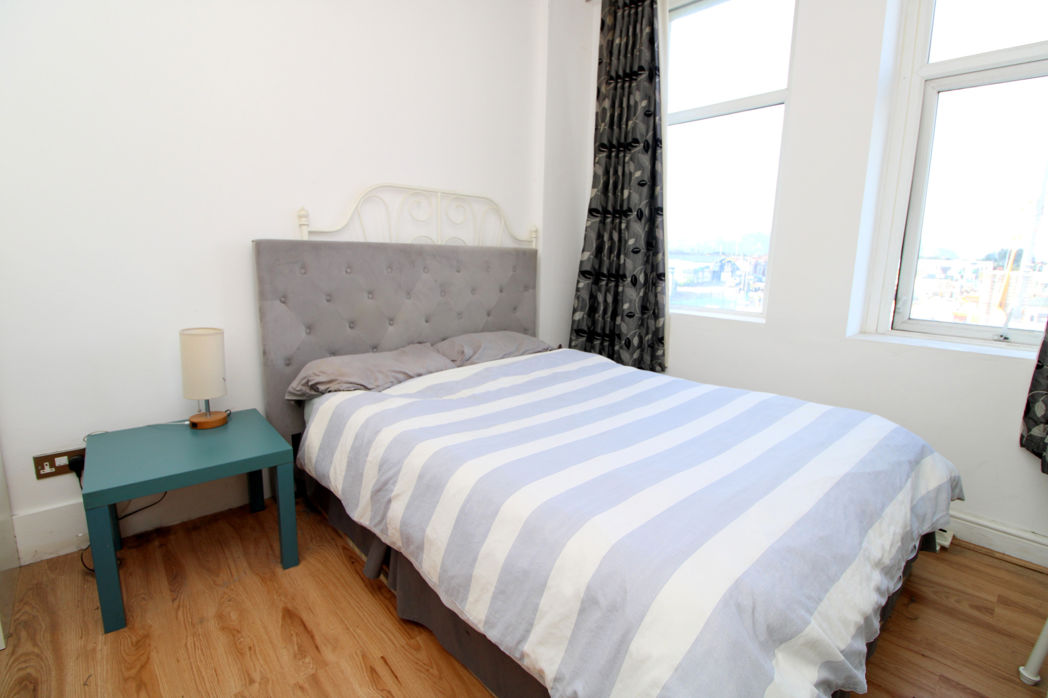 Property image 8 of 9