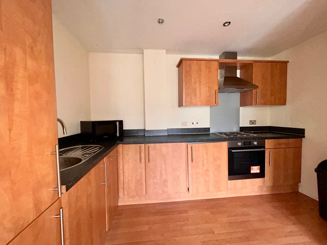 Property image 2 of 10