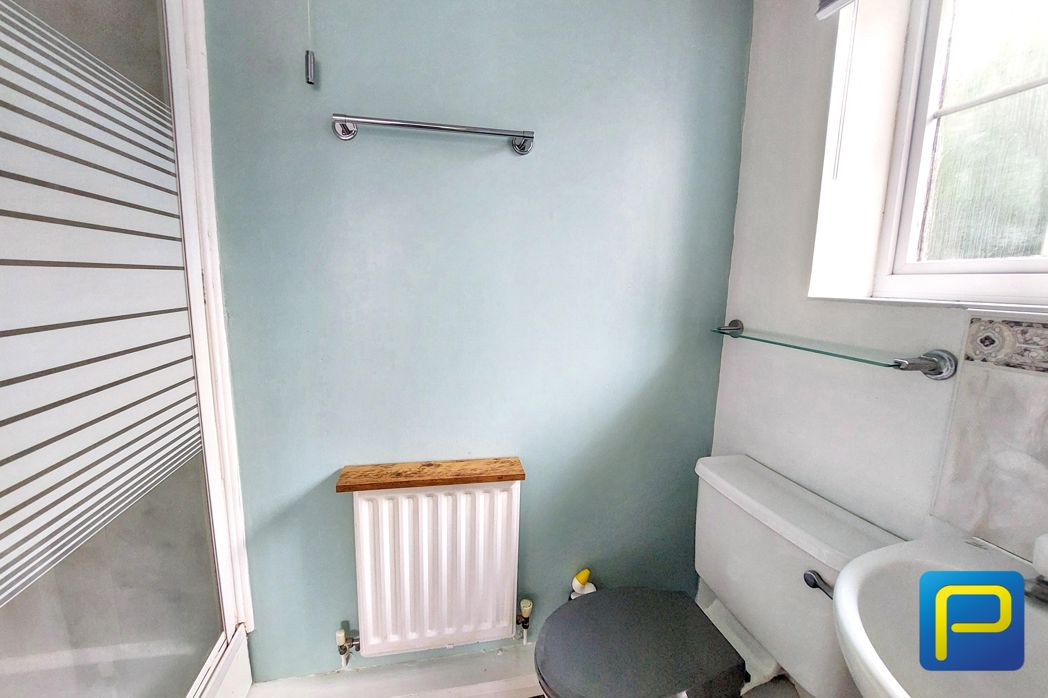 Master Bedroom En Suite