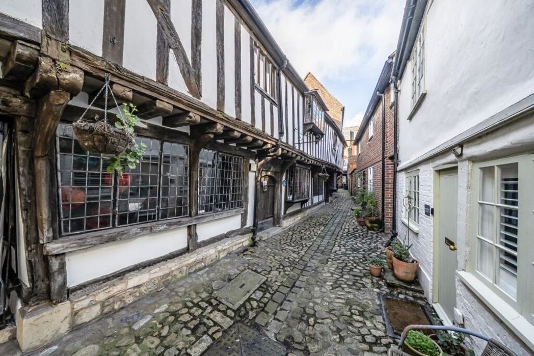Property image 2 of 18