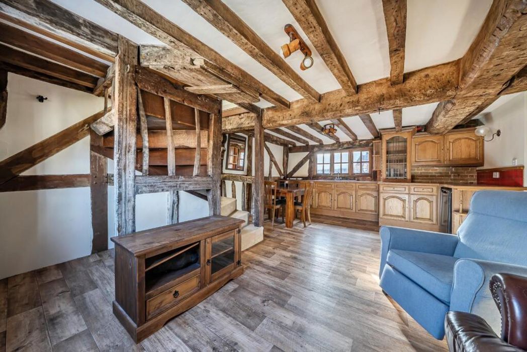 Property image 8 of 18
