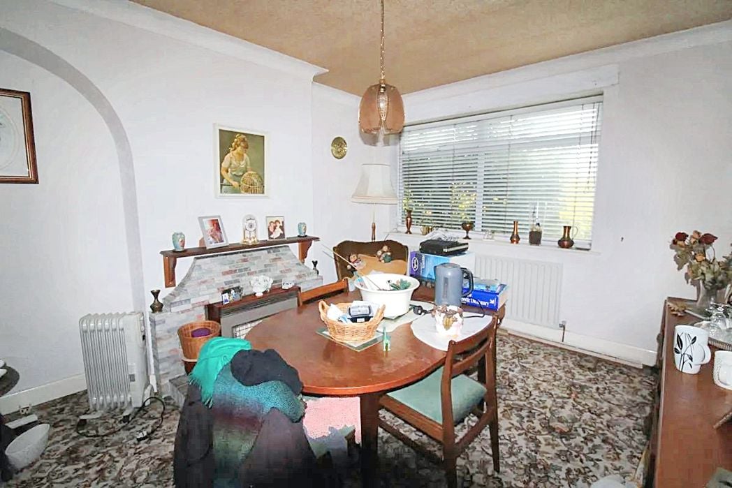 Property image 3 of 9