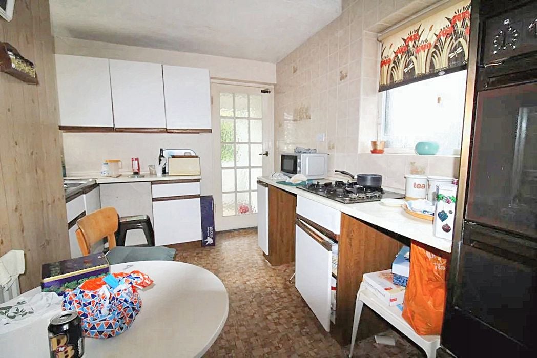 Property image 4 of 9
