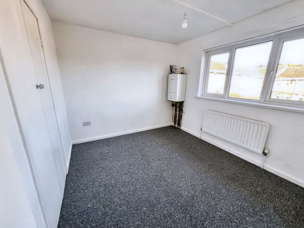 Property image 6 of 9
