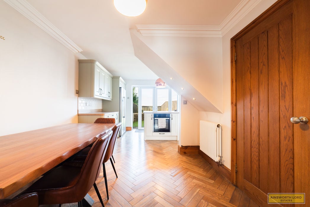 Property image 13 of 35