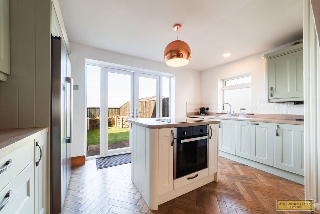 Property image 3 of 35